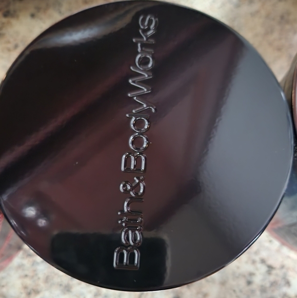 Bath & Body Works STRANGER THINGS Chapter 2 Candle Set - Picture 5 of 10